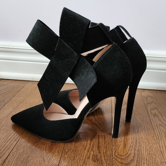 Amazon Ankle Bow Strap D'Orsay Heels - Picture 2 of 6